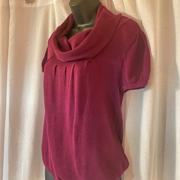 Sweater shirt . Short sleeves with a big neck - Picture 5 of 6